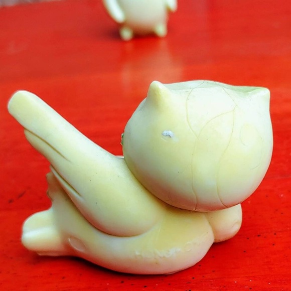 Plastic Yellow Owl Figurine from Hong Kong - Picture 4 of 10